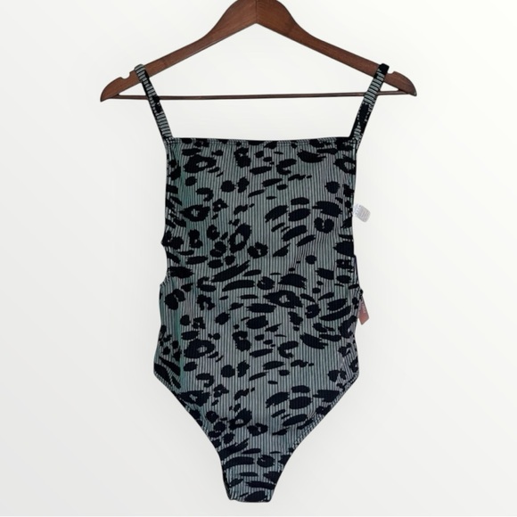 MOLYBELL Women Padded Leopard, Strap Cutout Wrap Low Back One Piece Monkini - Picture 1 of 5